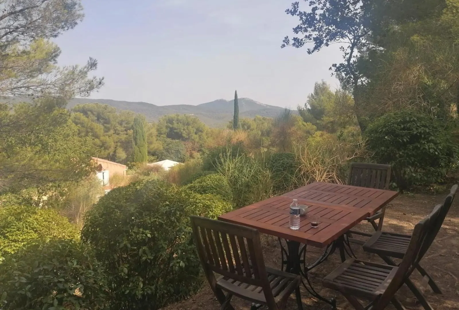 Mas Lei Bancau Bed & Breakfast Le Beausset Fransa